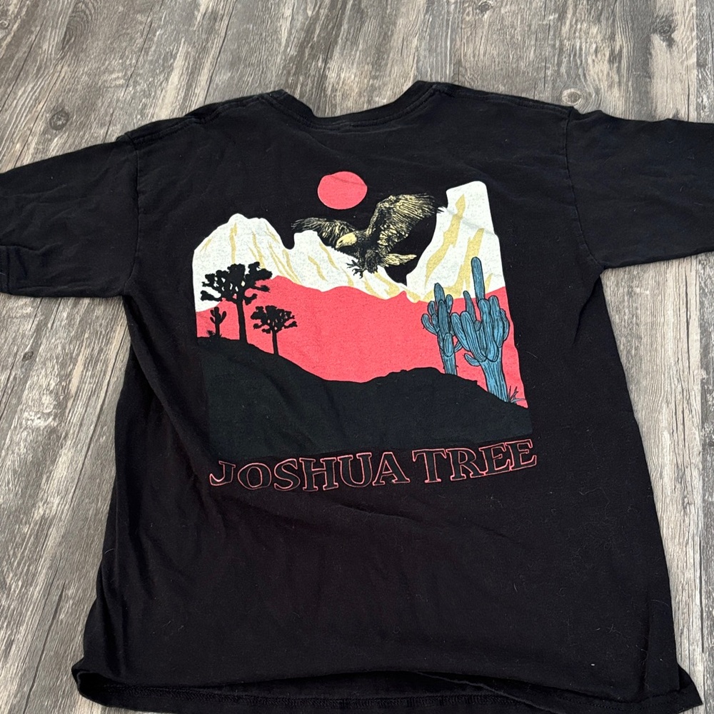 Joshua Tree Graphic Short Sleeve Tee - Black/Red